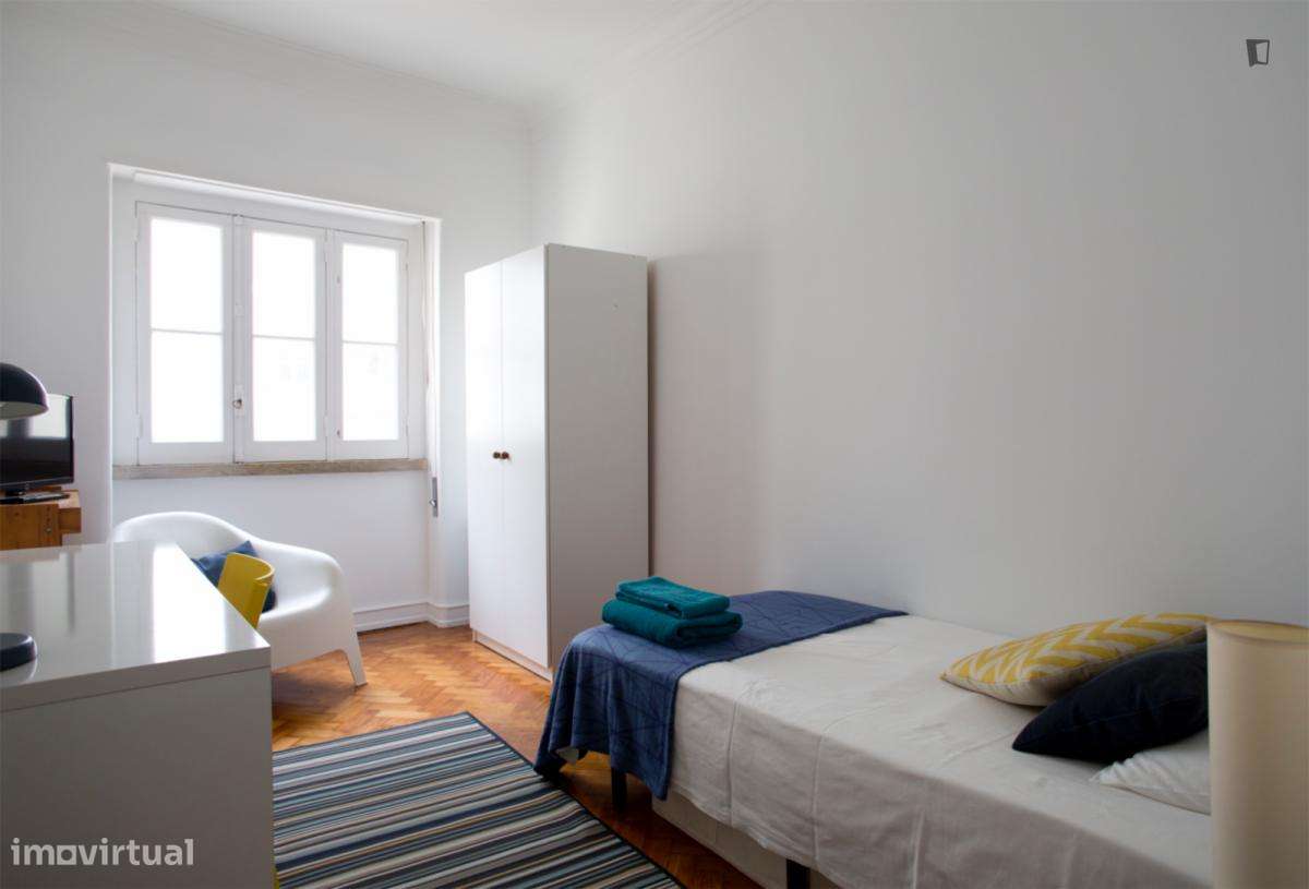 Quarto - localizado em Arroios Lisbon - Grande imagem: 4/7