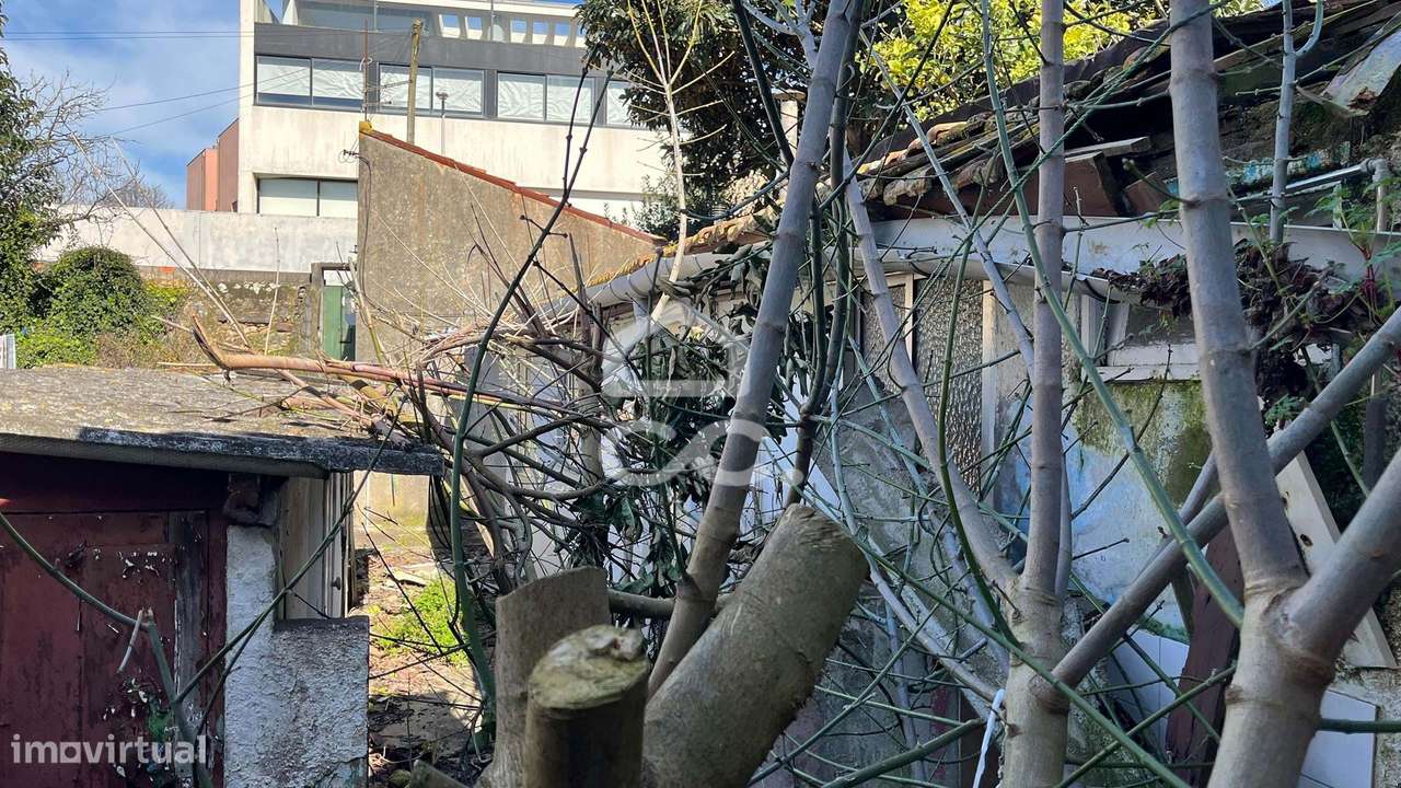 Moradia T5 com jardim, piscina e garagem na Foz Velha – Projeto de rec-22