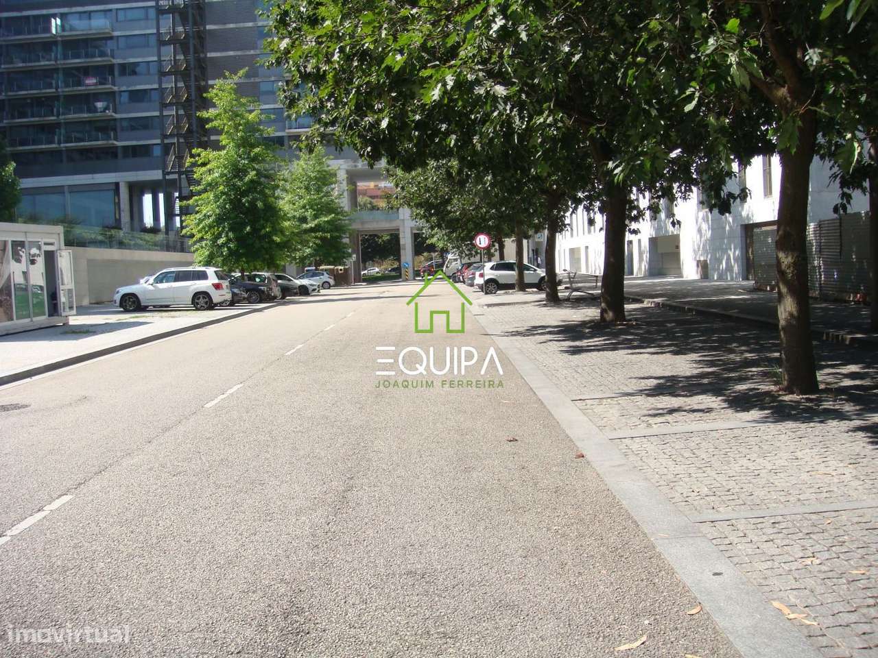 Apart. T-1, novo, no ultimo piso, com terraço e vistas para o Estádi-15