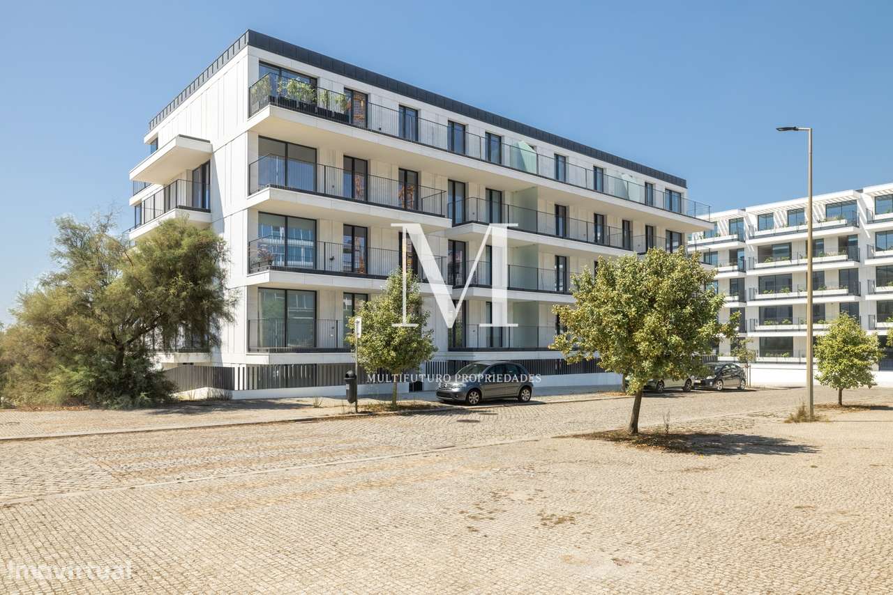Apartamento T3 | Praia | Terraço | Varandas | Garagem-0
