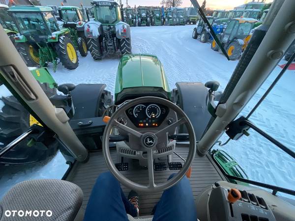 John Deere 6210R - 23