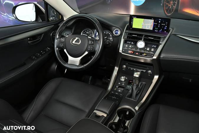 Lexus Seria NX 300h - 3