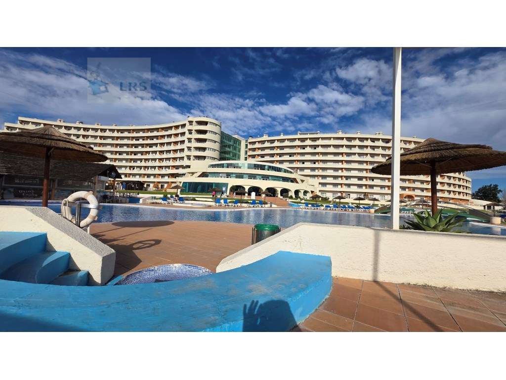 Albufeira central, sinta-se em férias o ano inteiro. apartamento T1...-16