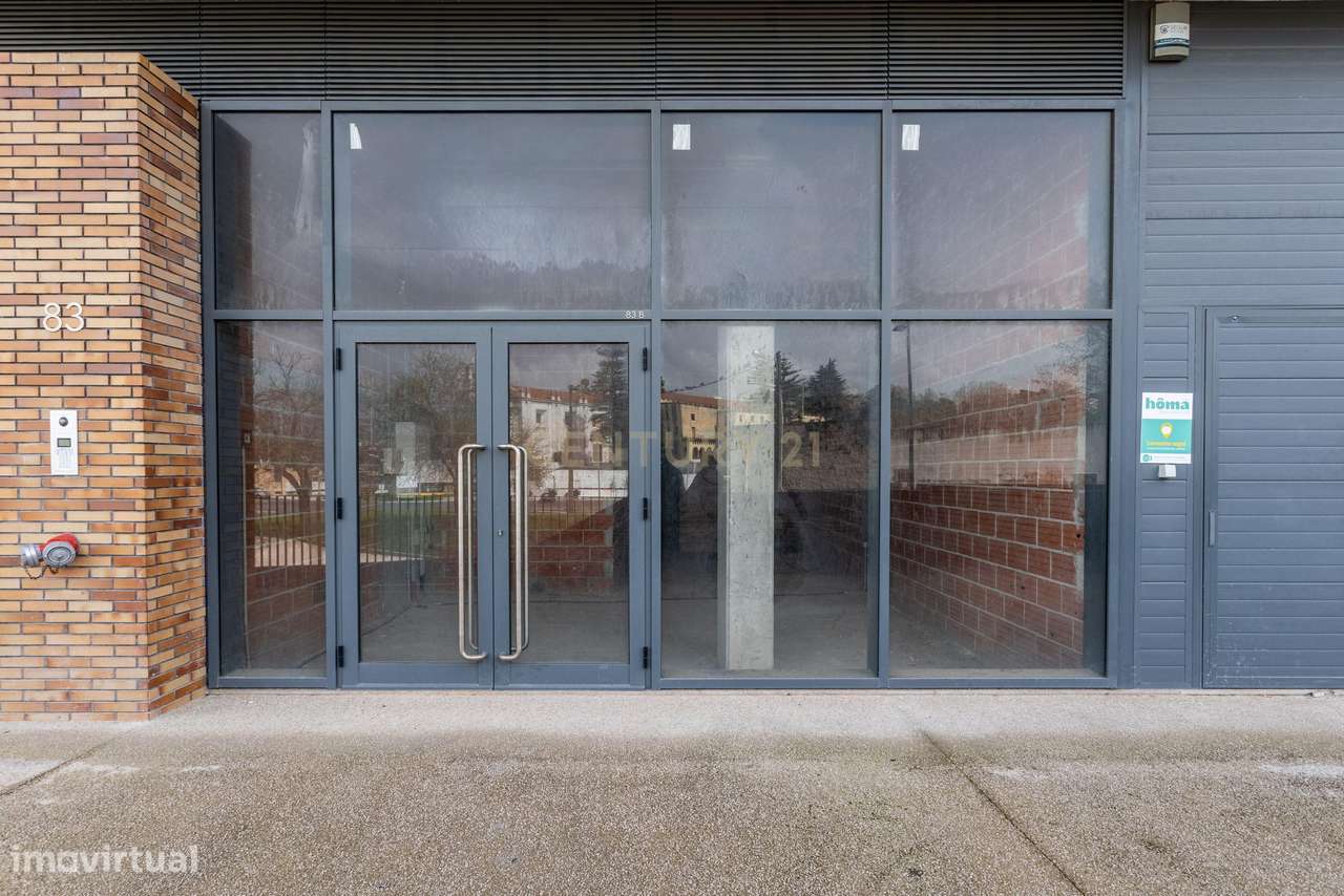 Loja nova de 60m2 com 2 estacionamentos em Sacavém, Loures - Grande imagem: 3/14