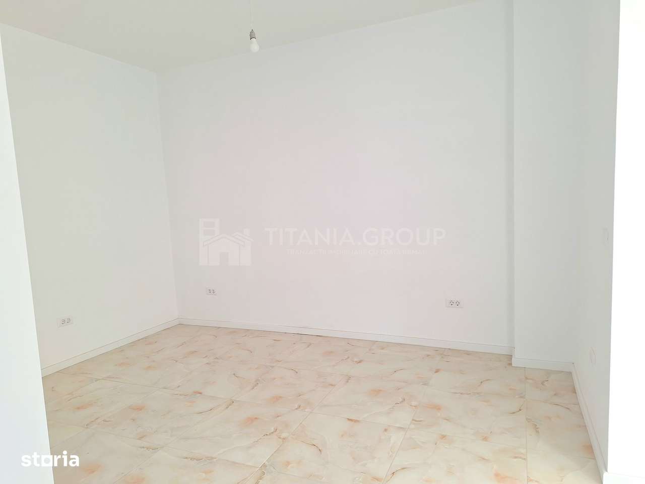 Spatiu birouri renovat modern central - Imagine principală: 4/5