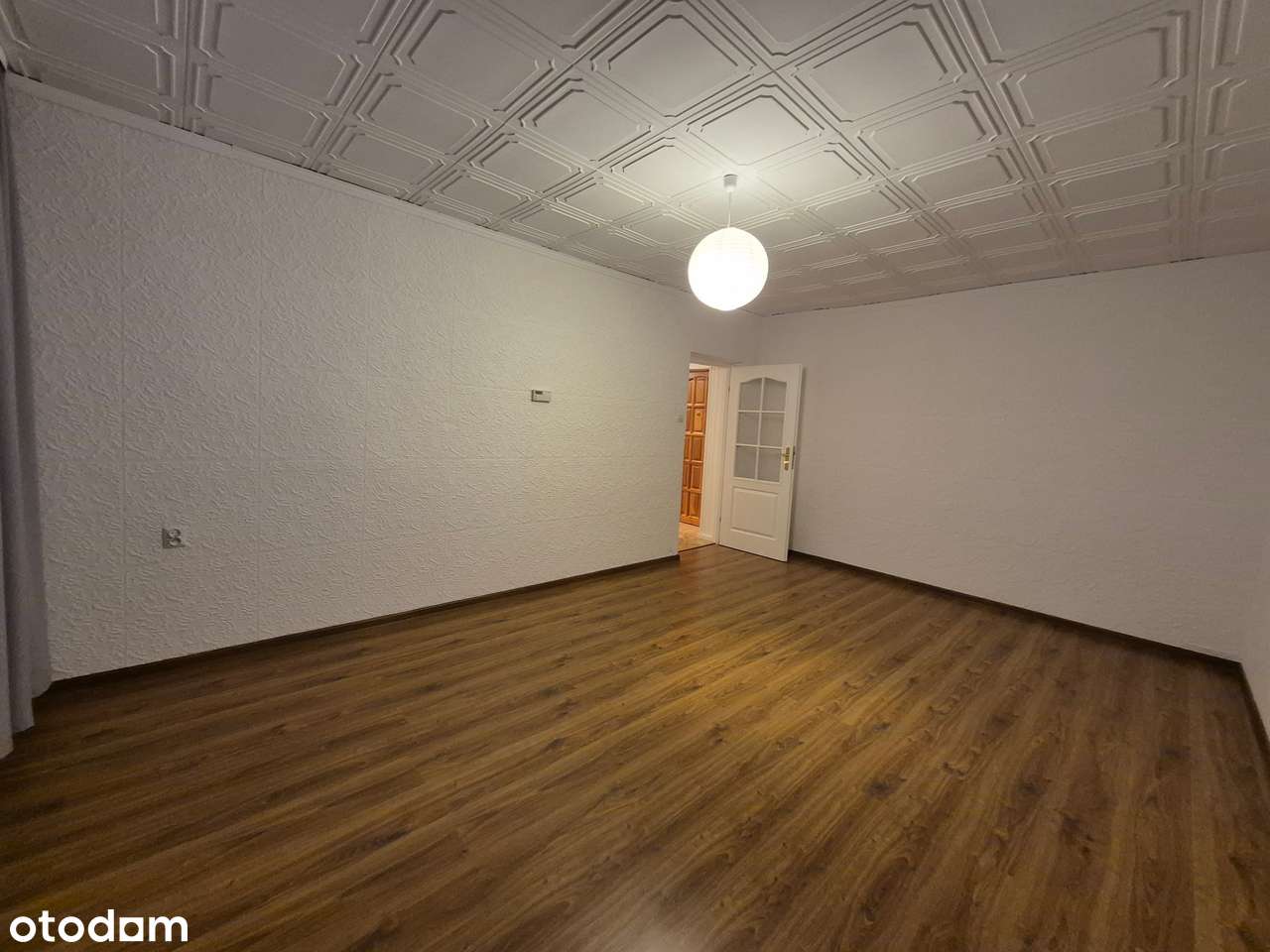 2 pokojowe mieszkanie - NISKI CZYNSZ !!!-1