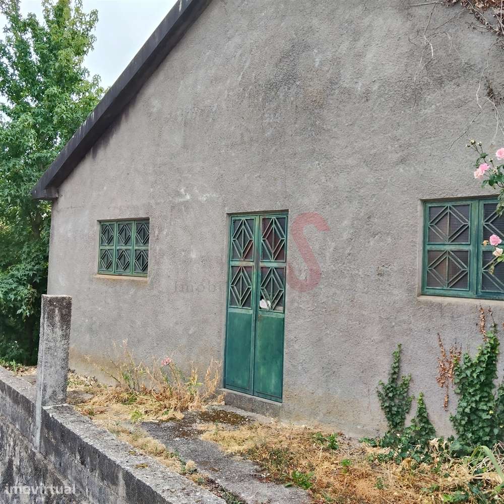 Prédio com 210 m2 em Regadas, Fafe - Grande imagem: 3/10