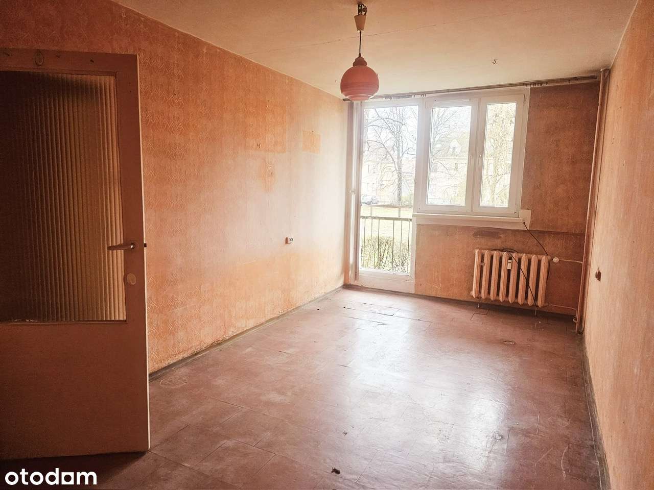 Zaciszne Śródmieście. Kawalerka z osobą kuchnią. Media miejskie.-2