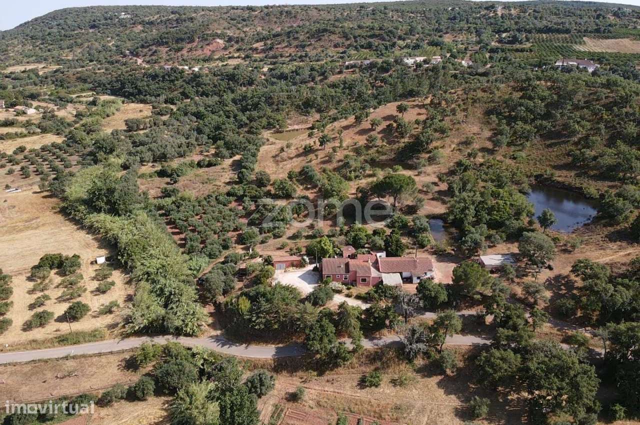Fantástica Quinta + Comércio em Alte, inserida num lote c/ 6.850m2 - Grande imagem: 3/60