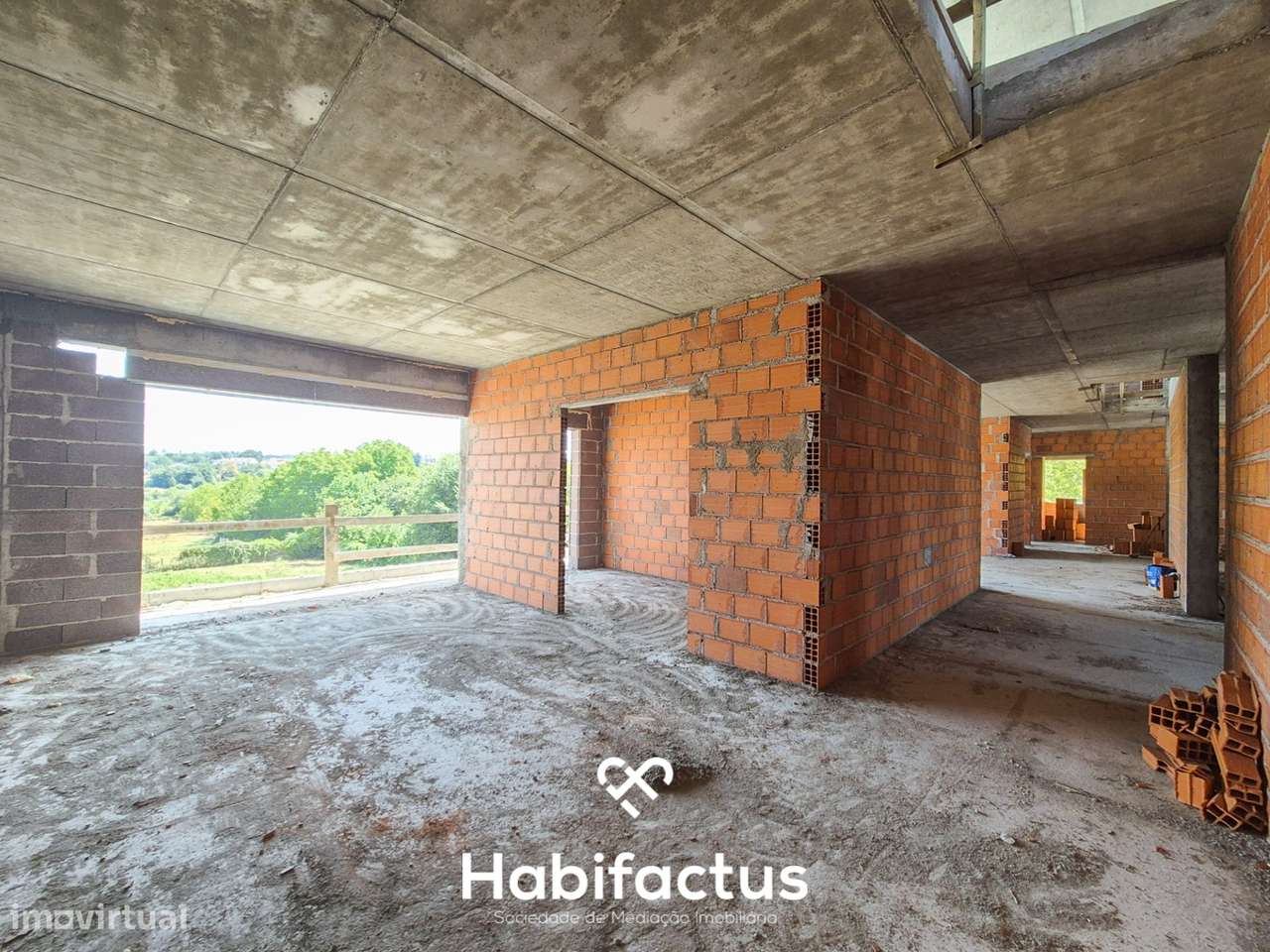 Apartamento T3 Duplex com terraço para venda em Viseu - Grande imagem: 5/17