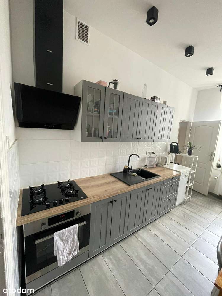 Wynajmę duże mieszkanie dla 4-6 osób, 130m2, 4 pokoje-brak czynszu