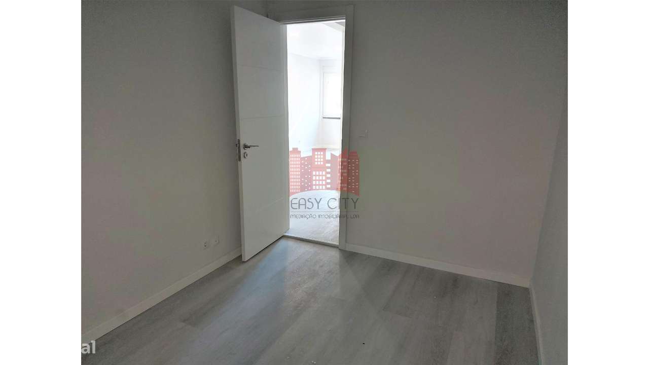 Apartamento T2 | 56M2 | Benfica | Lisboa-4