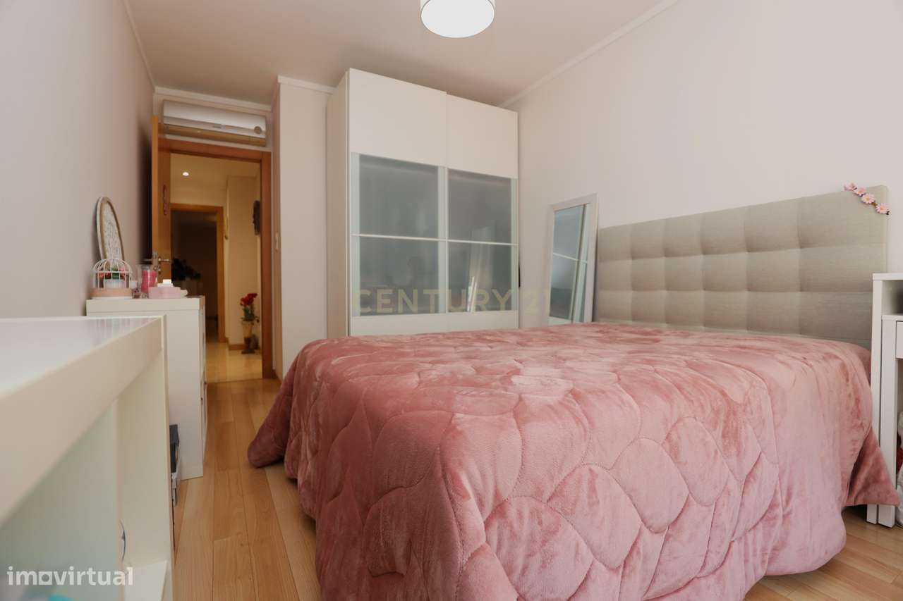 Apartamento T3  || Box 3 viaturas-26