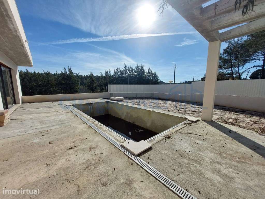 Moradia V4 com piscina perto da Lagoa de Óbidos - Grande imagem: 5/44