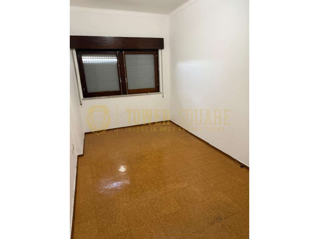 Apartamento T3 com Varanda para Arrendamento - Alto do Seixalinho, ... - Grande imagem: 5/11