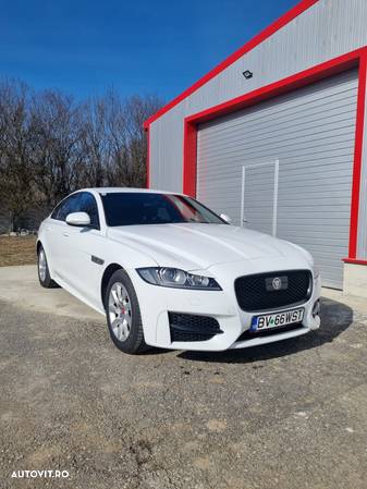 Jaguar XF 20d RWD E-Performance R-Sport - 1