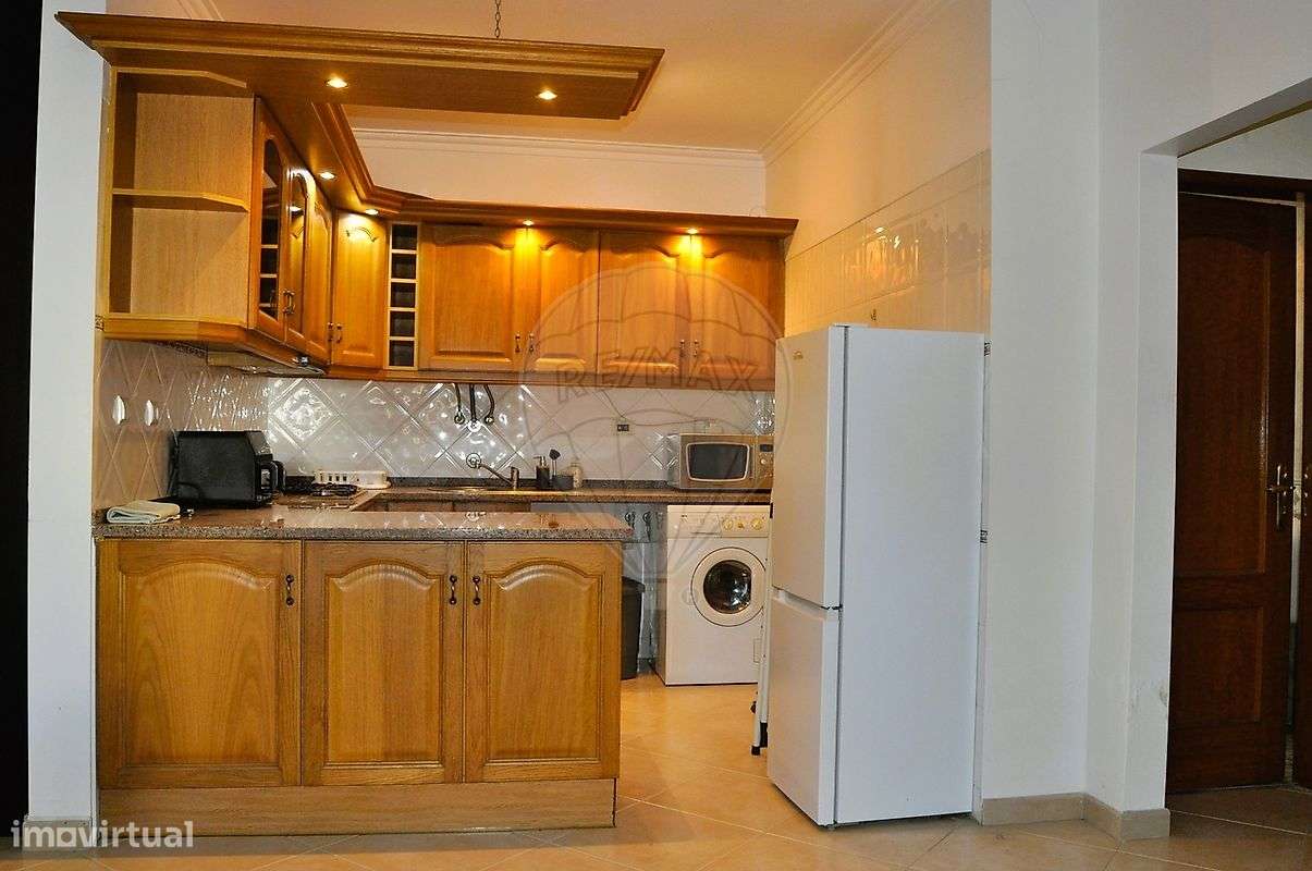 Apartamento T0 para arrendamento - Grande imagem: 2/19