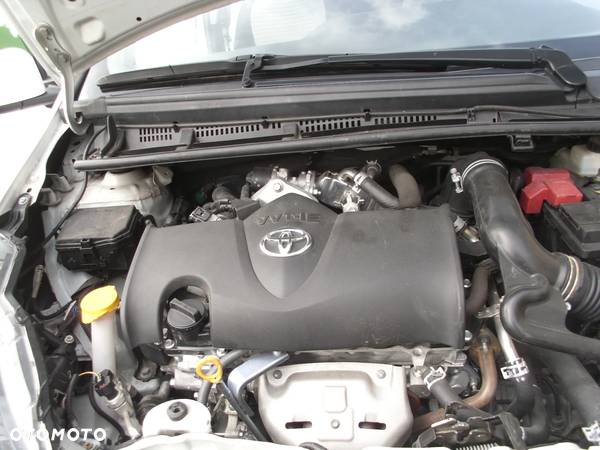 Toyota Yaris 1.5 Premium - 22