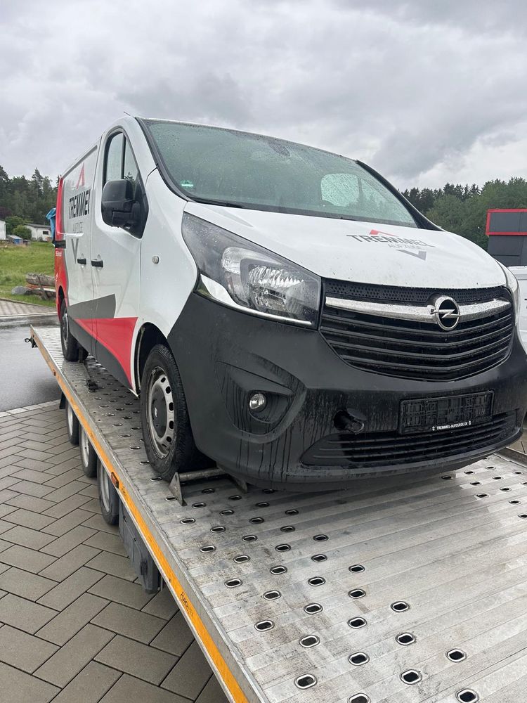 Opel Vivaro 2015