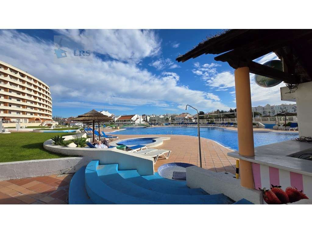 Albufeira central, sinta-se em férias o ano inteiro. apartamento T1...-15