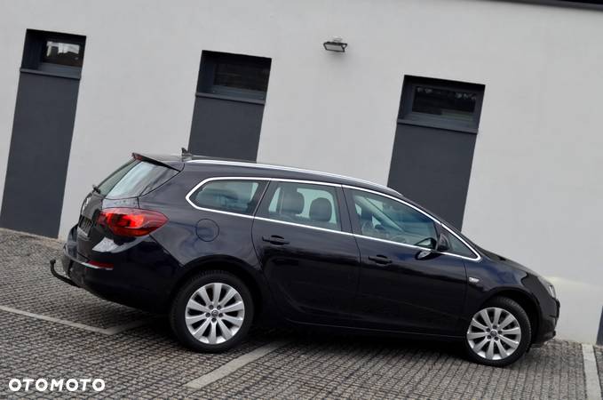 Opel Astra IV 1.4 T Cosmo S&S - 11