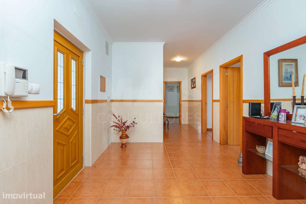 Moradia T3 com Piscina e Terreno de 7.320 m² – Privacidade, Sustent... - Grande imagem: 3/34