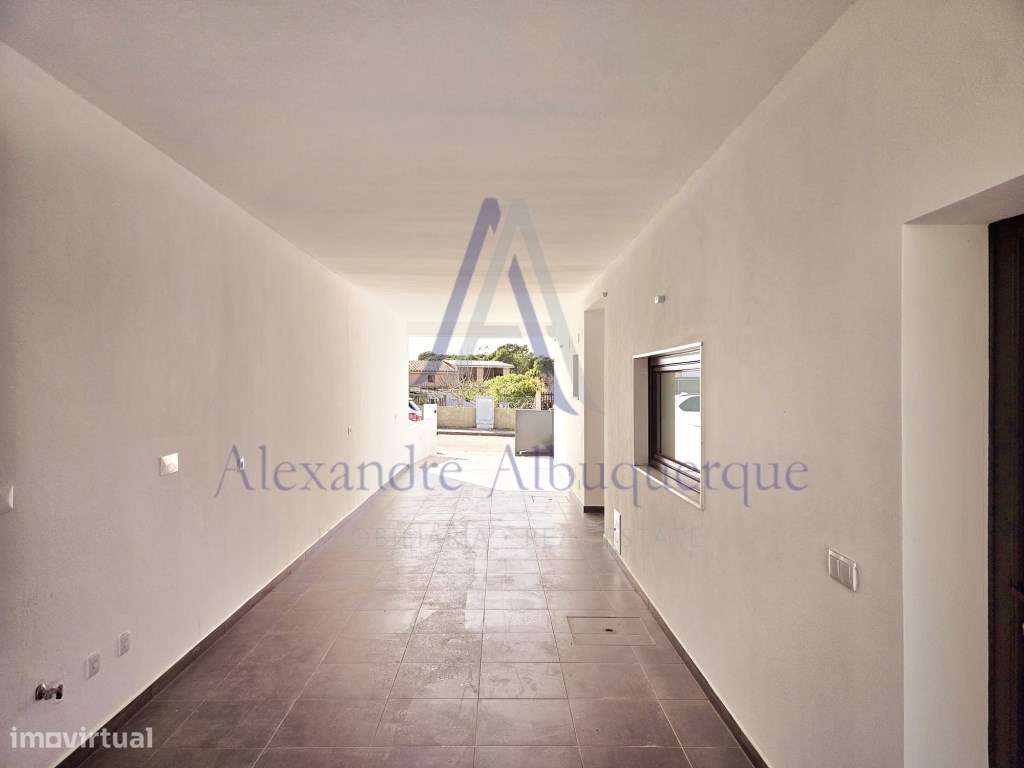 Moradia Contemporânea com Piscina na Lagoa de Albufeira-6