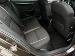 Skoda Octavia Combi 2.0 TDI DSG 4x4 Scout - 7