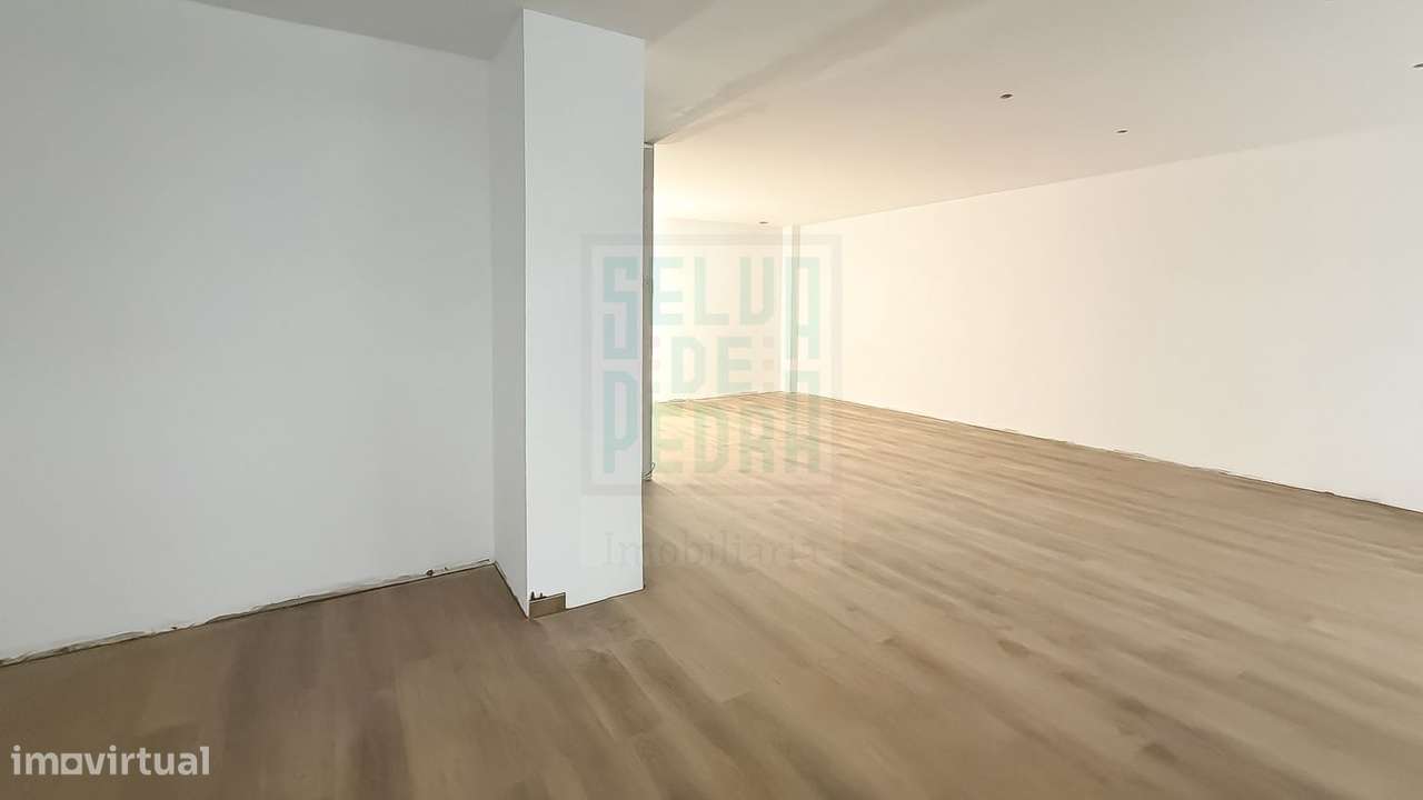 Apartamento T2+1 Centro de Paços de Ferreira-21