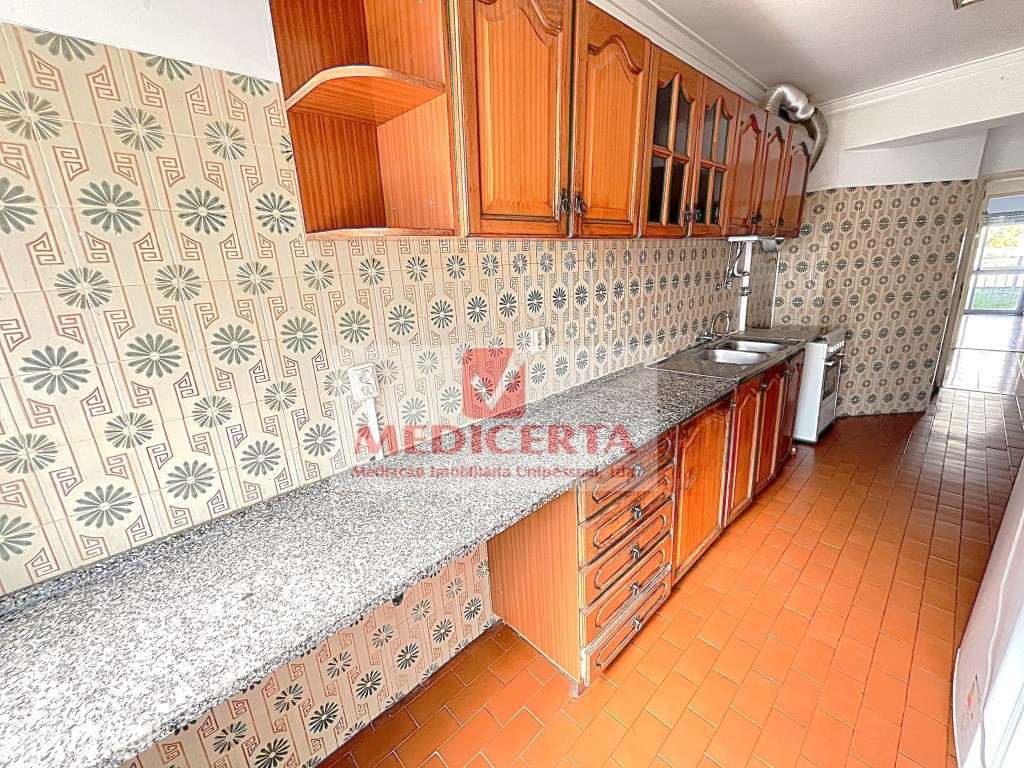 Agualva T2 - Escola António Sérgio - Grande imagem: 5/17