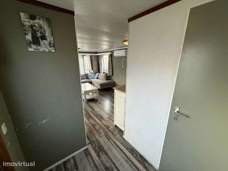 CHALET MODERNO COM 3 QUARTOS ESPAÇOSOS - Grande imagem: 5/12