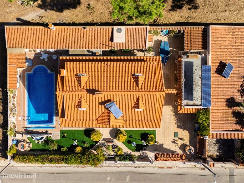 Moradia T6 com Piscina na Aroeira - a 5 min da Praia! - Grande imagem: 5/38