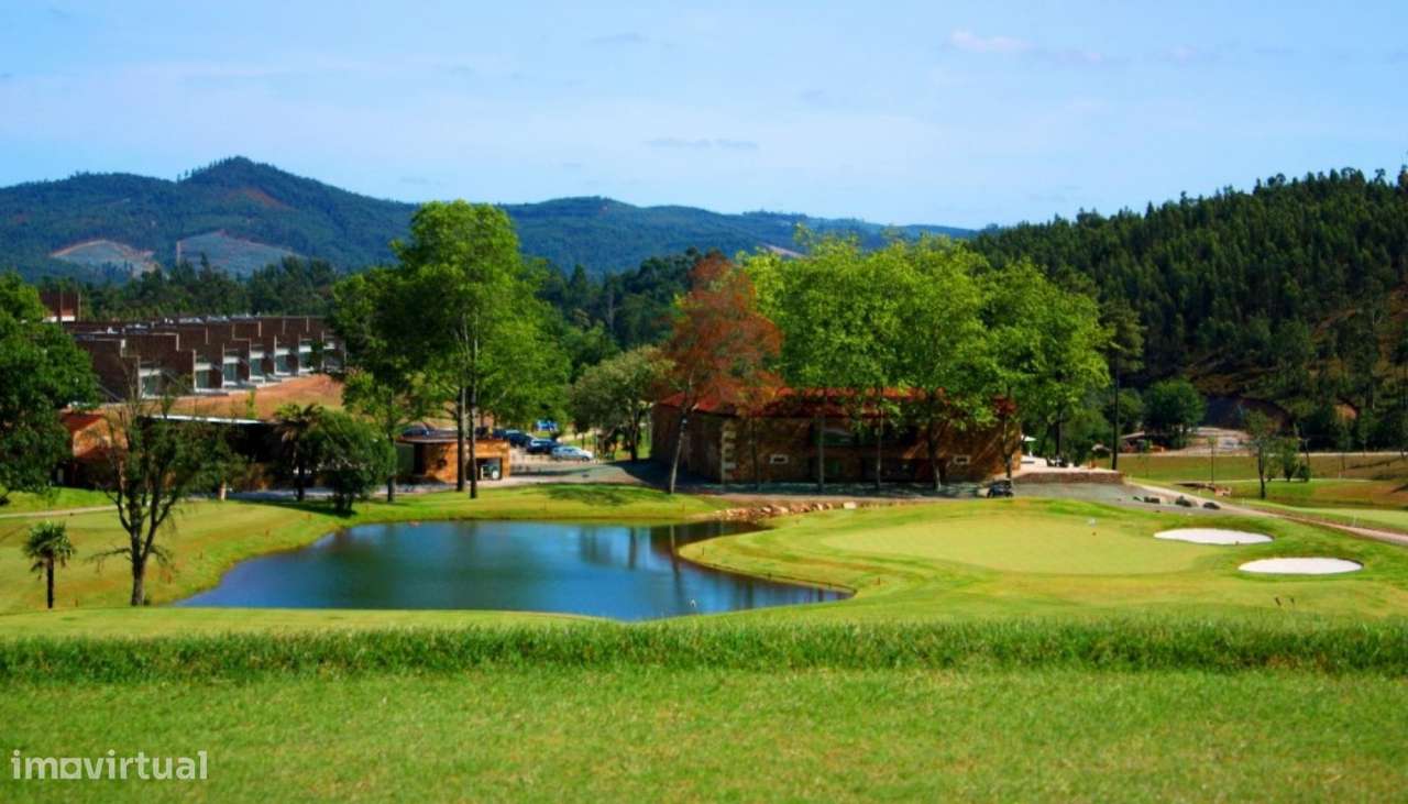 Moradia V4 com piscina no resort de golfe Vale Pisão, grande Porto-12