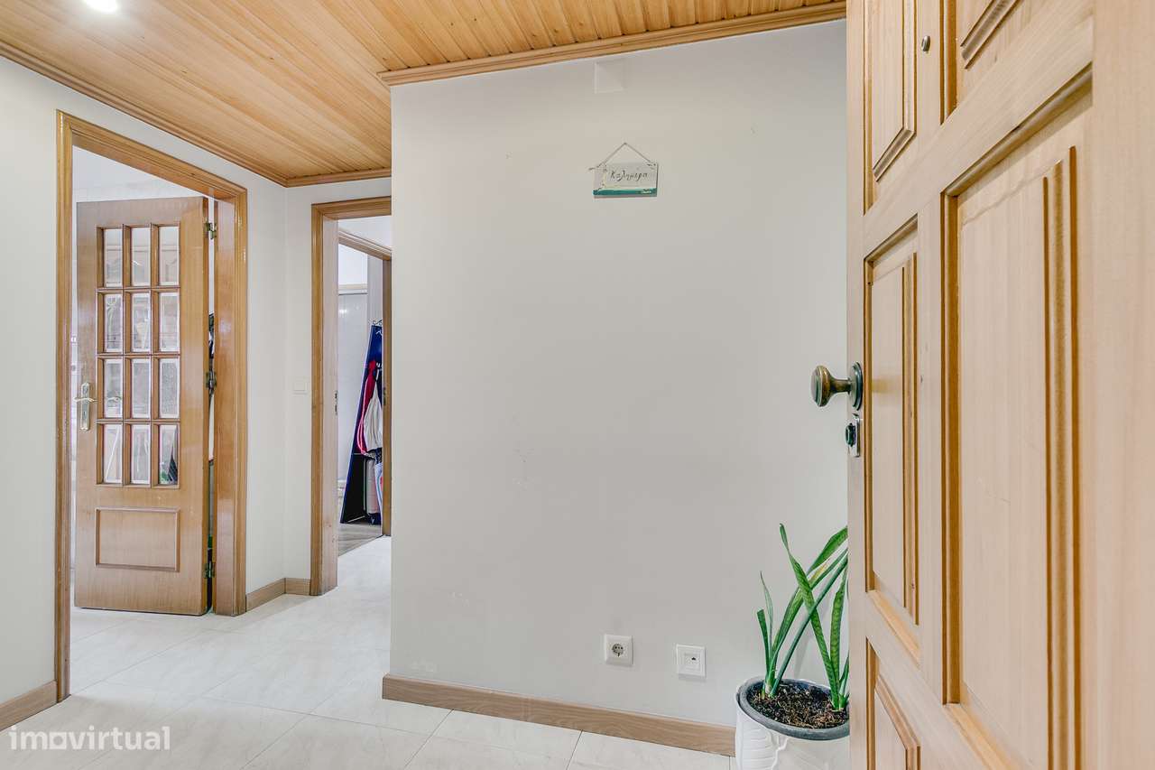 T2 AGUALVA | SUITE | VARANDA FECHADA | ARRECADAÇÃO - Grande imagem: 2/33