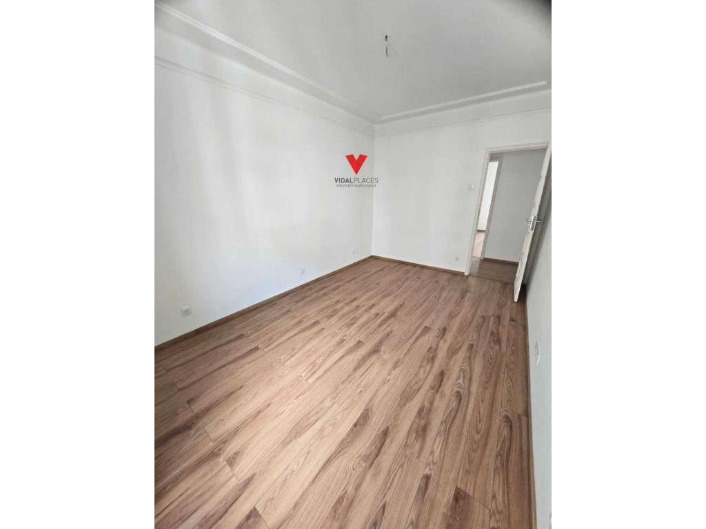 Apartamento T4 na Av Roma - Alvalade-8