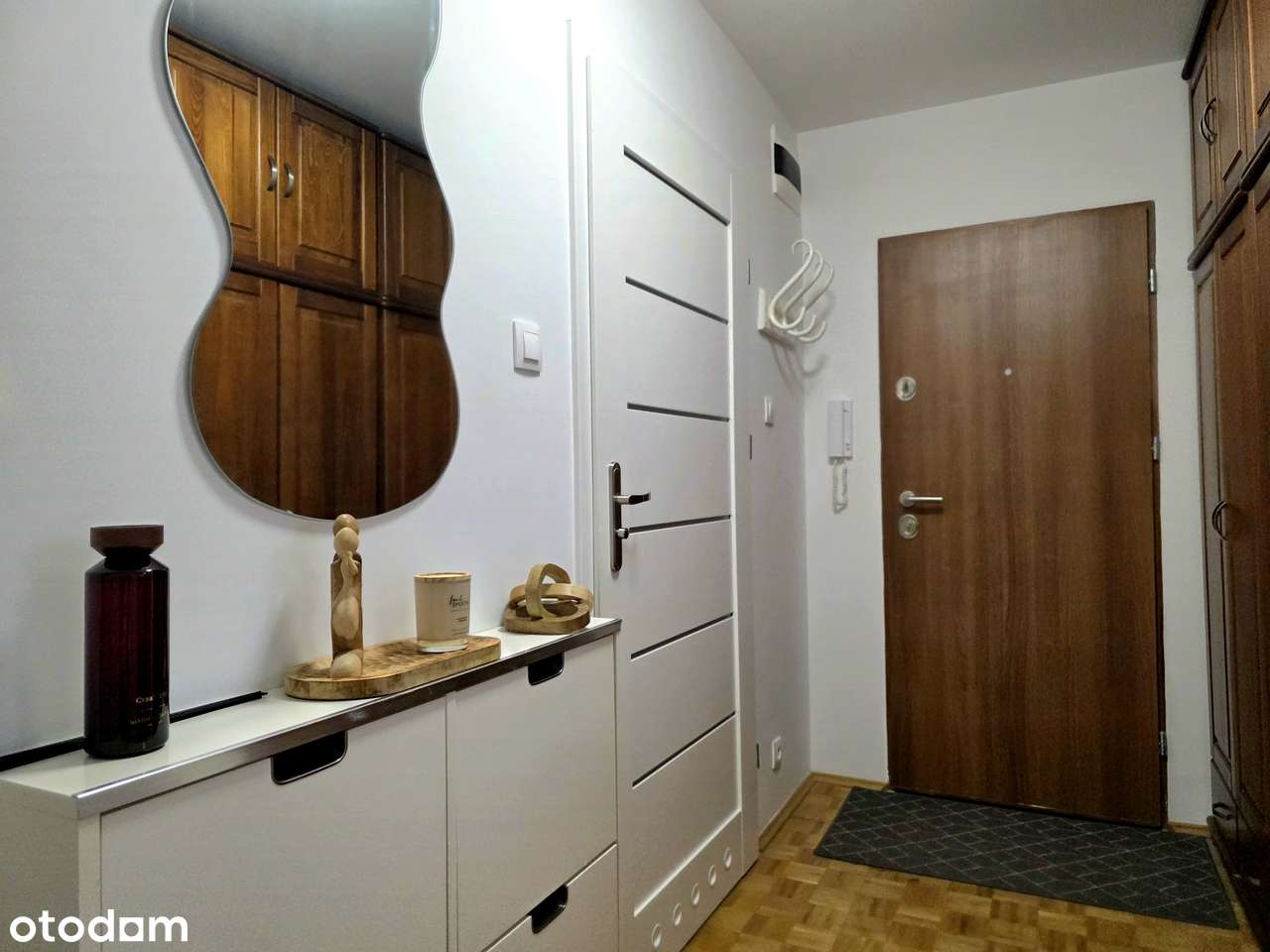 Duże 2 pokoje/ osobna kuchnia/ loggia z widokiem/ dobry adres/ parking - Pełny obrazek: 4/19