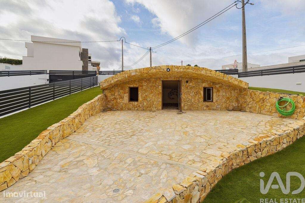 Moradia isolada T3 em Fernão Ferro de 190 m2 - Grande imagem: 4/29