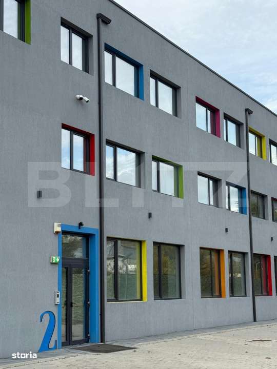 Hala pentru diferite activitati plus parte adminitrativa - Imagine principală: 2/10