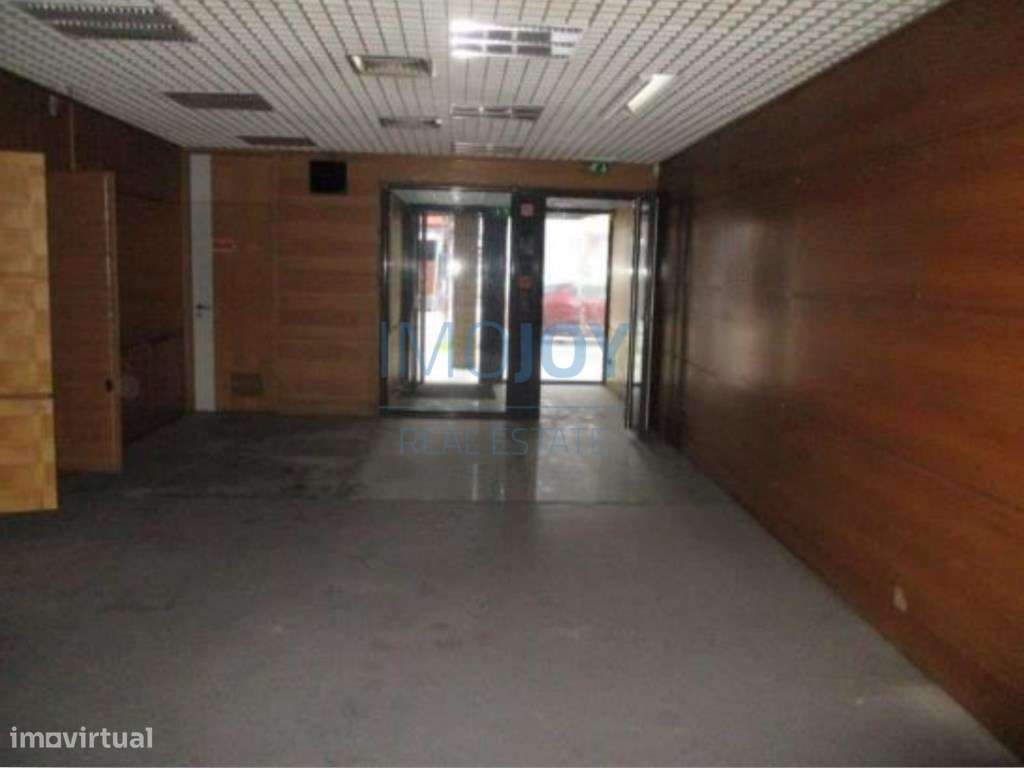 Ampla Loja em Paços de Ferreira - Grande imagem: 3/20