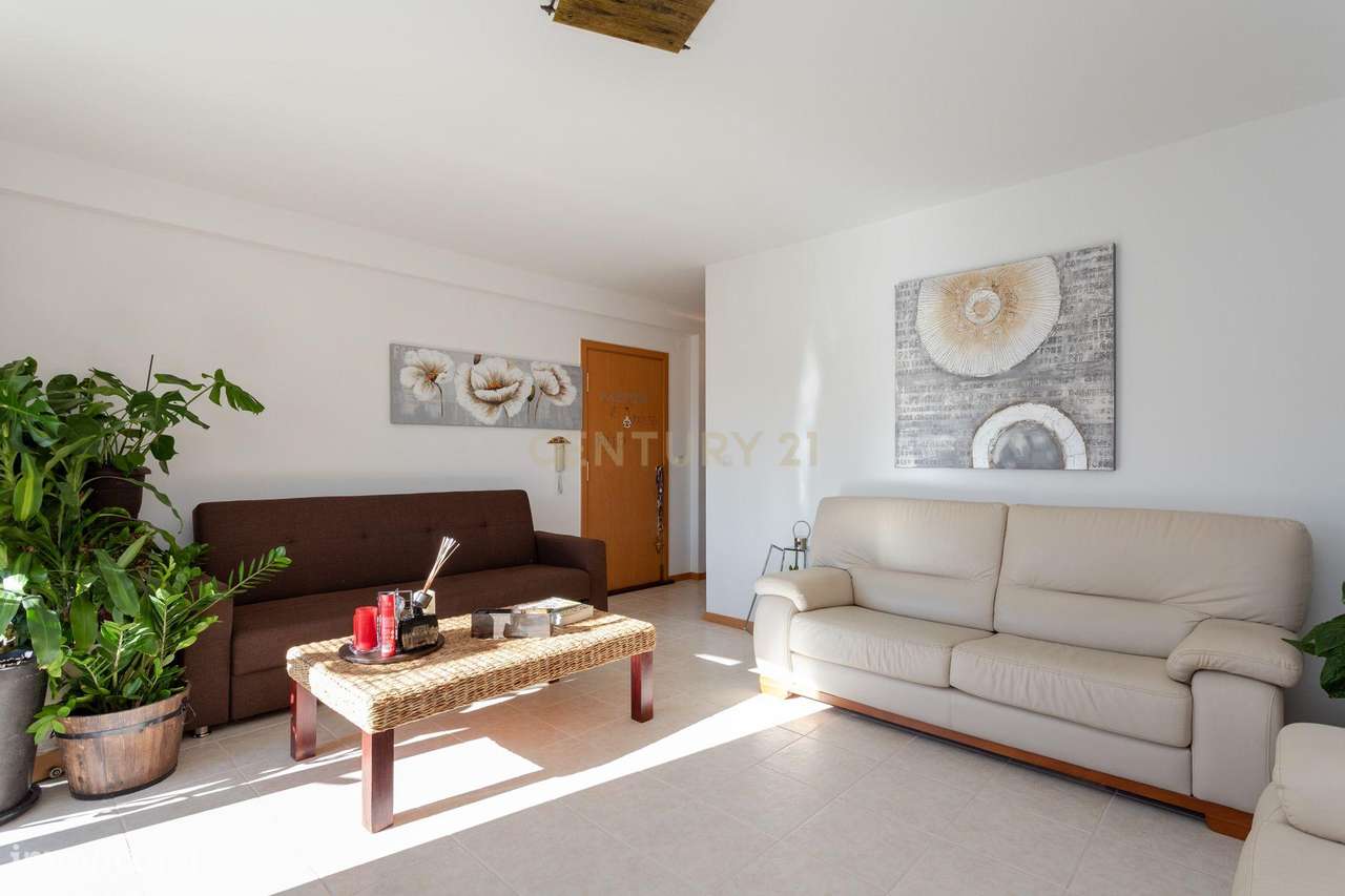 Apartamento T3 (anterior T4)em zona residencial familiar, lugar de gar - Grande imagem: 4/24