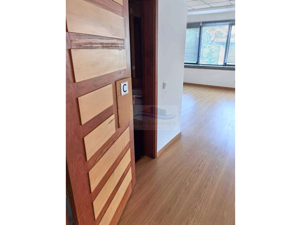 Escritório com 102,90m2 com segurança, elevador e copa junto Alegro... - Grande imagem: 2/5