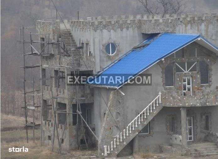 Teren extravilan 139.541 m2 + Casa S+P+2E si Cladiri industriale - Imagine principală: 2/14