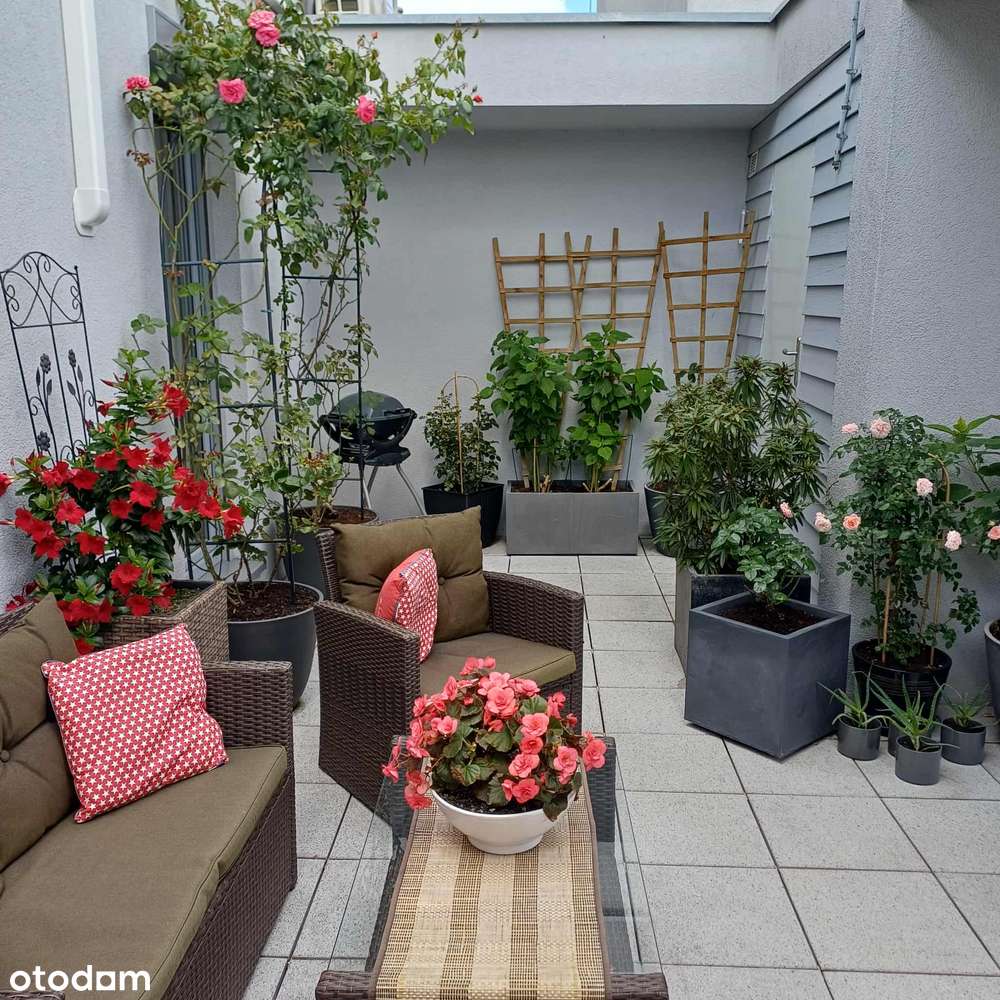 Komfortowy apartament z pięknym tarasem i garażem na Staszica-15