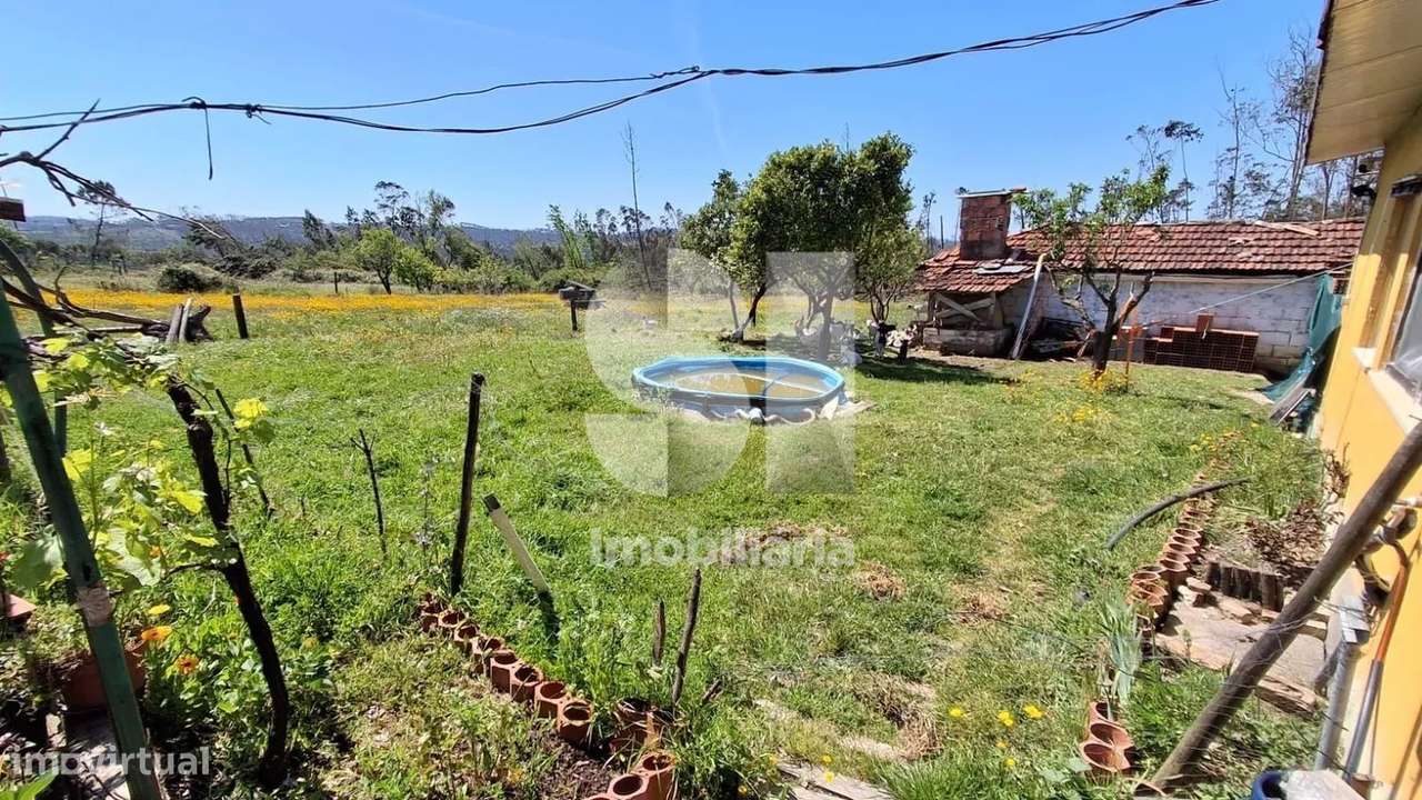 Quinta Rural com 7.900 m² e Três Construções Existentes-11