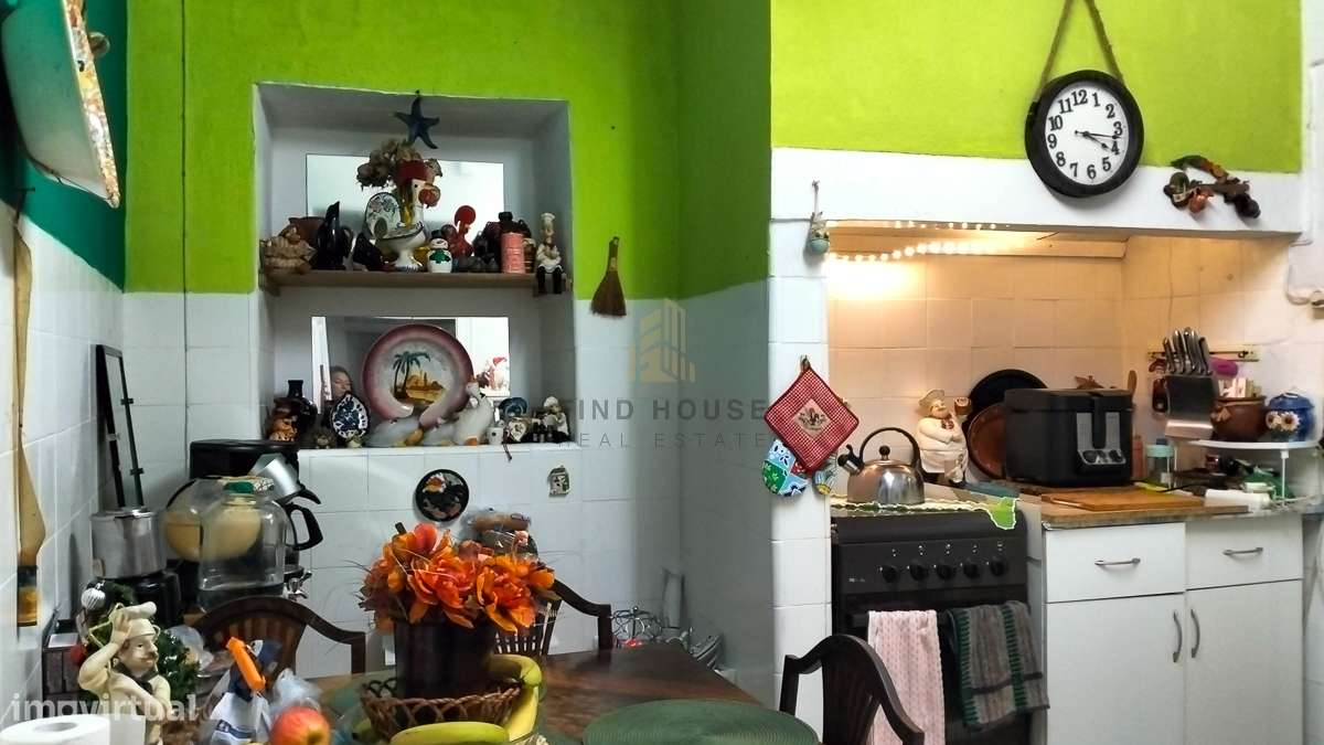 Vende-se Moradia T7 com 2 pisos e logradouro no Cadaval-20