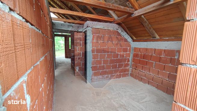 Casă de vacanta cu 6 camere de vanzare Suncuius-4