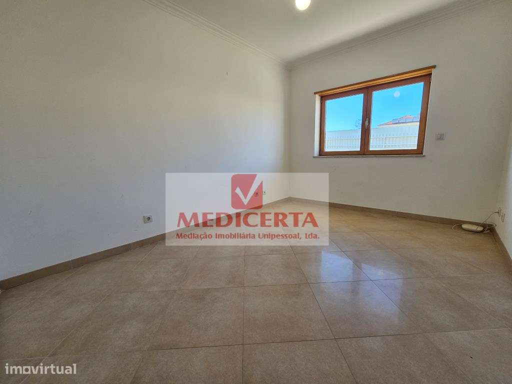 Algueirão - Moradia/Isolada T5 + Logradouro 350m² + Garagem-16