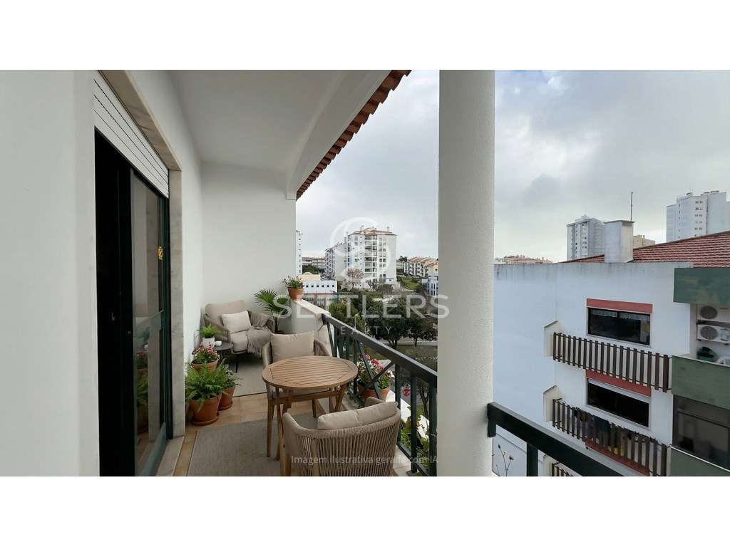 Apartamento T2+1 - Parede-26