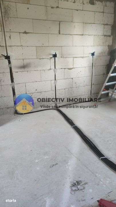 Casa + teren 2335 mp de vanzare – comuna Bodesti-5