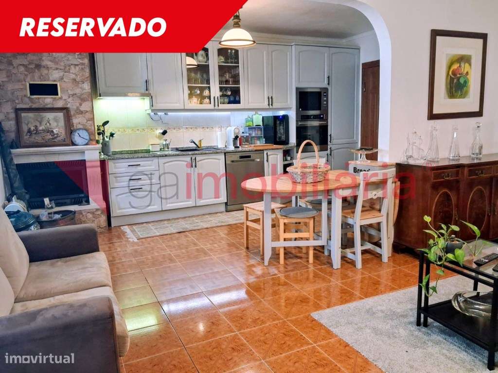 Moradia Rustica inserida numa Magnifica Paisagem Vinícola-0